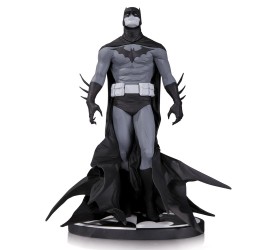 Batman Black and White Statue Jae Lee 20 cm